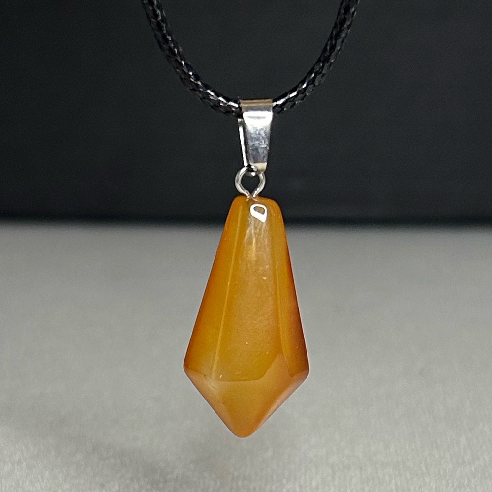 Red Agate Hexagon Pointed Pendant Natural Crystal Gemstone Necklace